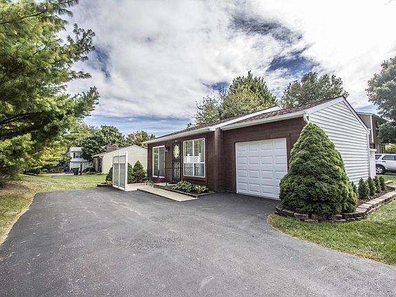 4th image of 7664 Flynnway Dr