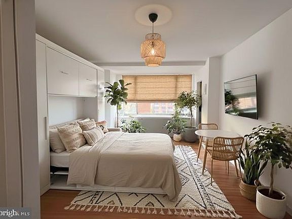 2nd image of 1111 Arlington Blvd APT 602