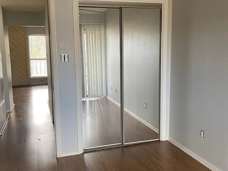 612 Park Pl #301 — Photo 31
