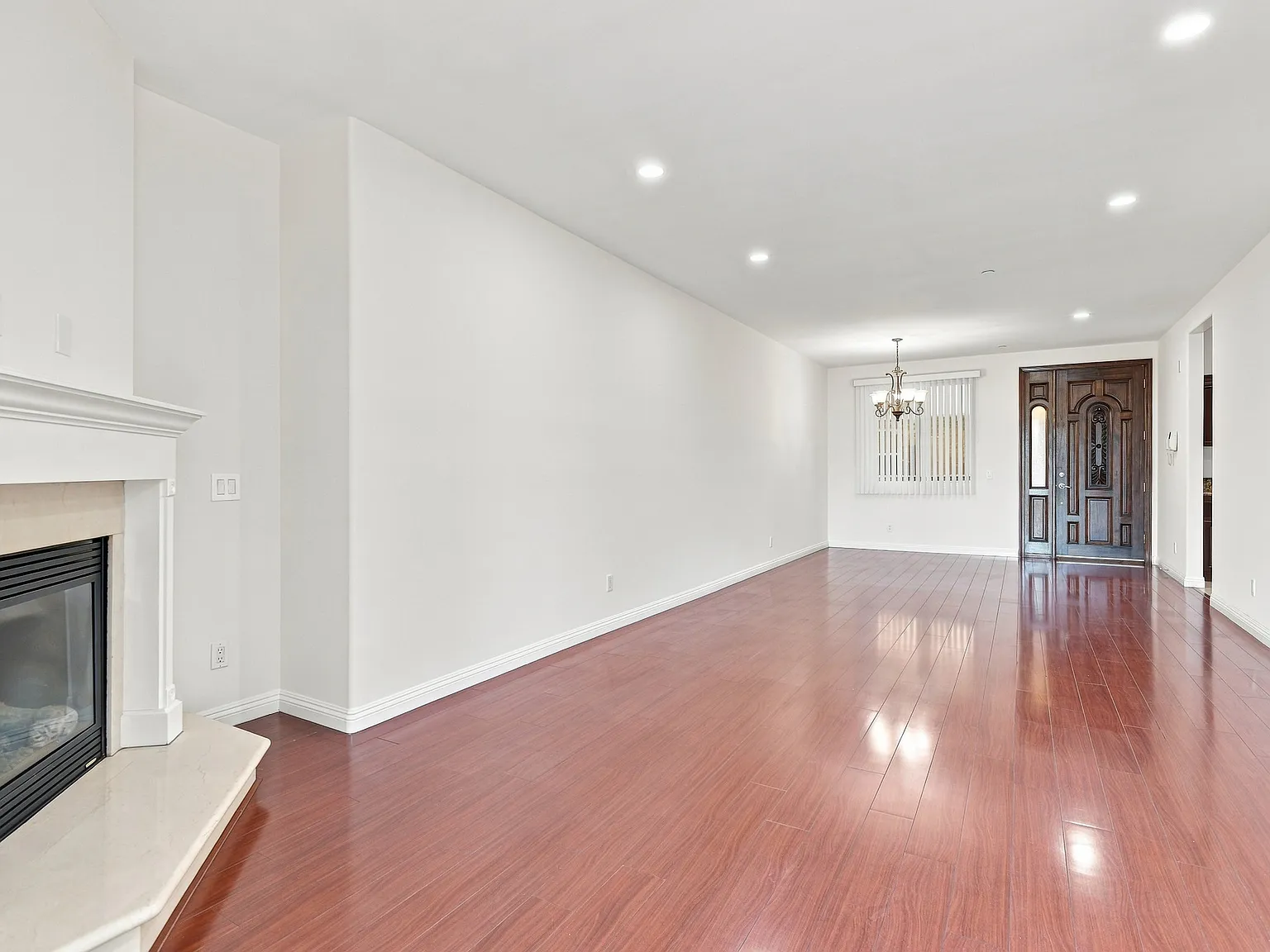 2 bed, 1280 sqft, $3,400 — Photo 3