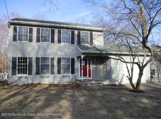 22 Melrose Dr, Toms River, NJ 08753