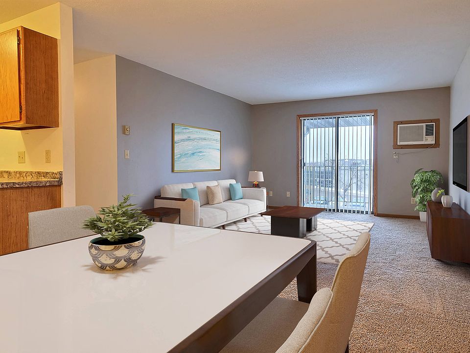 Fargo, ND France Apartments | Dining