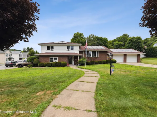 27 Crawford Ave, Simpson, PA 18407