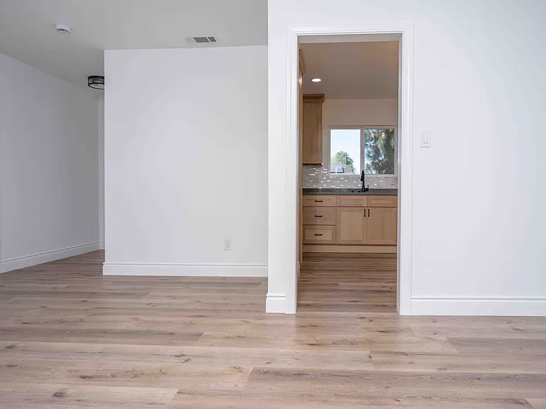 650 N Hazel St — Photo 5