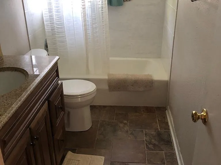 1341 E Brooks St — Photo 4