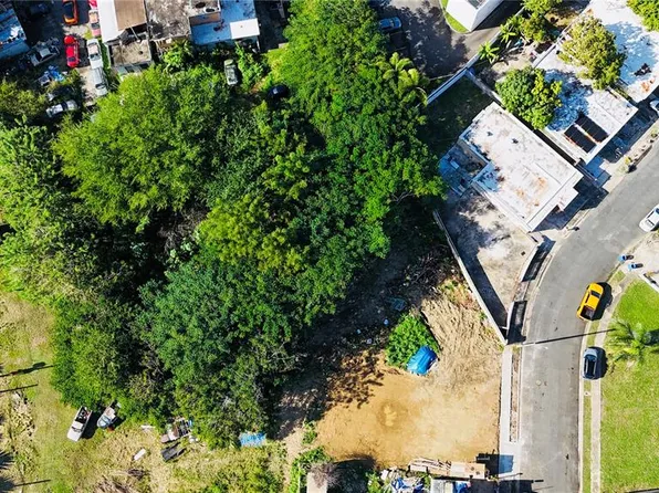 Urb Jardines De Loiza #C-8, Loiza, PR 00772