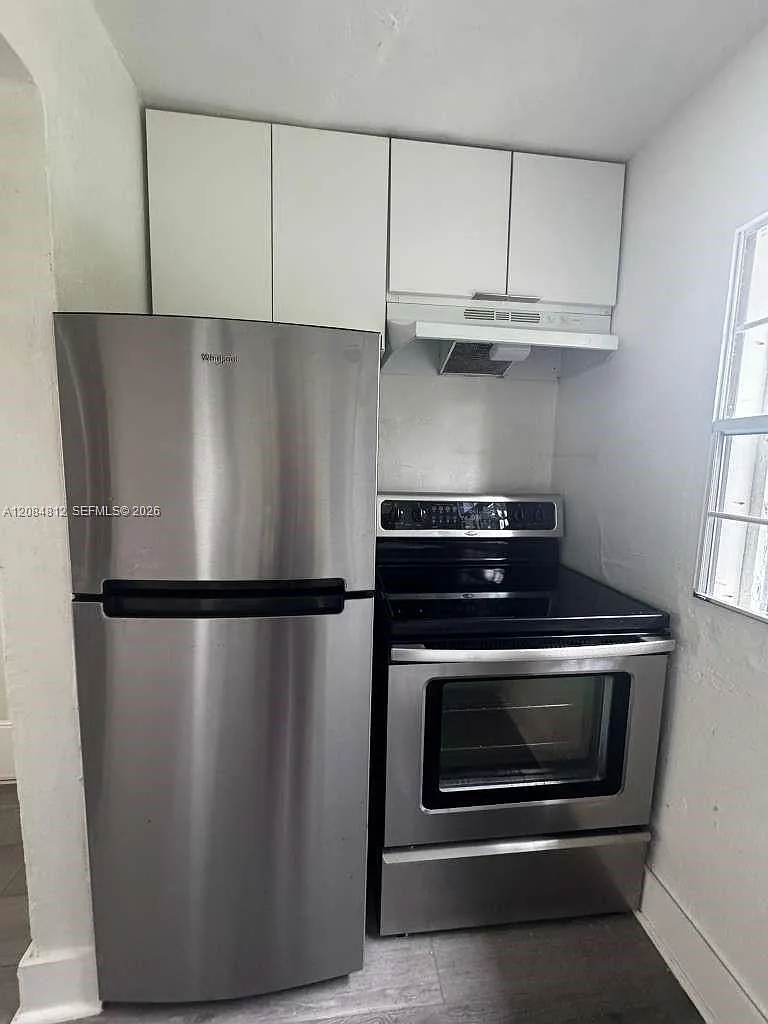 36th St Manor — Photo 1