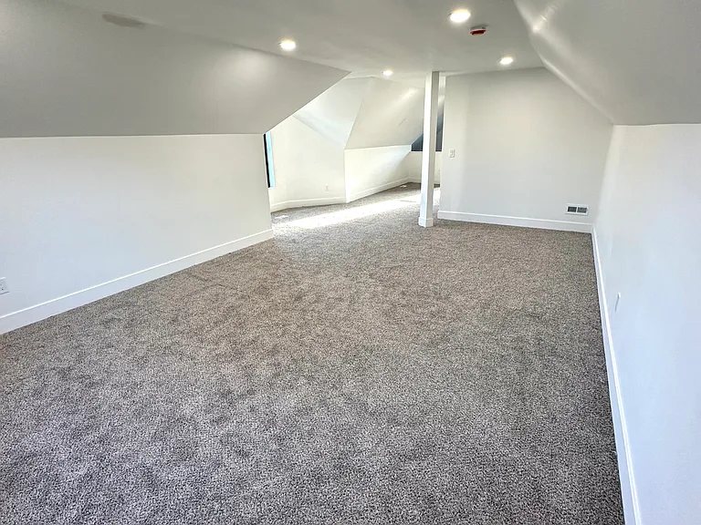 2519 N Vel R Phillips Ave #2519A — Photo 8