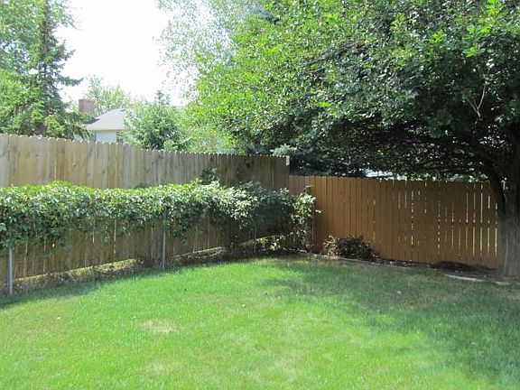 5th image of 4265 Holyoke Dr SE