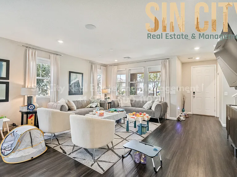 2495 Rofrano Pl — Photo 6