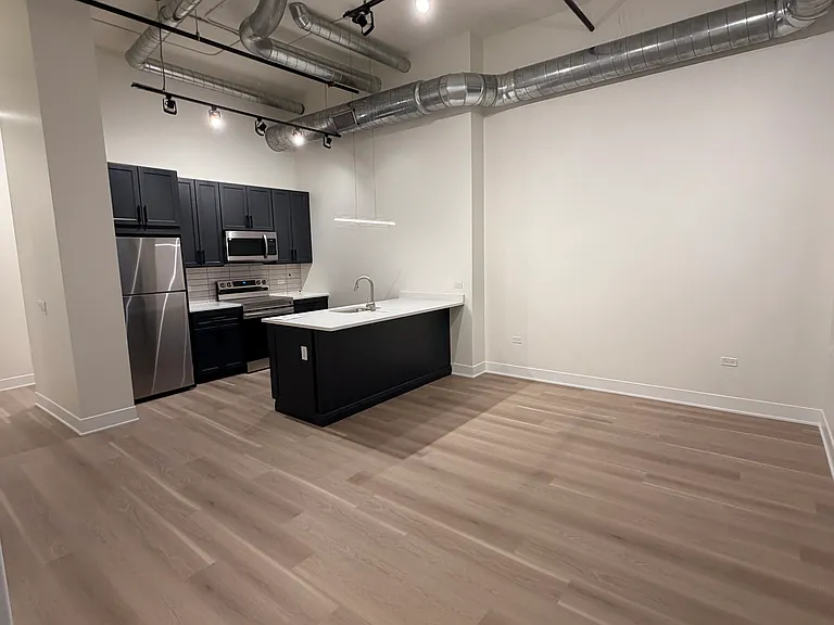 kitchen/living room