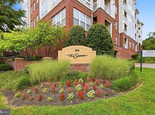 801 S Greenbrier St APT 202, Arlington, VA 22204