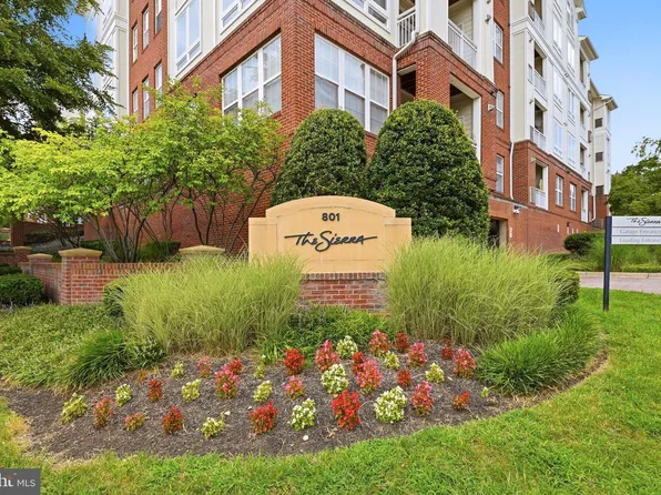 801 S Greenbrier St APT 202, Arlington, VA 22204