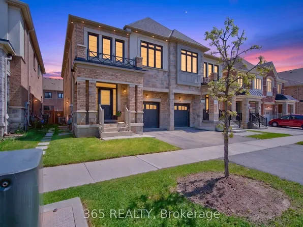 1117 Hamman Way, Milton, ON L9E 1K2
