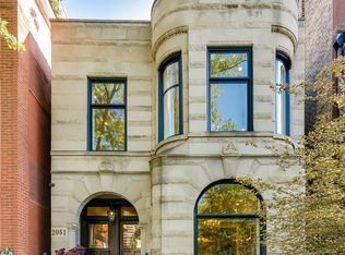 2051 W Evergreen Ave, Chicago, IL 60622