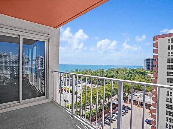 3rd image of 3000 E SUNRISE Boulevard #12E