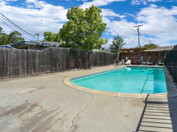 2331-2333 W Oxford Way, Lodi, CA 95242