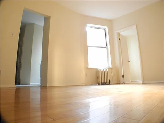 Rented by R New York | media 34