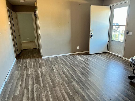 2nd image of 104 N Jackson Ave