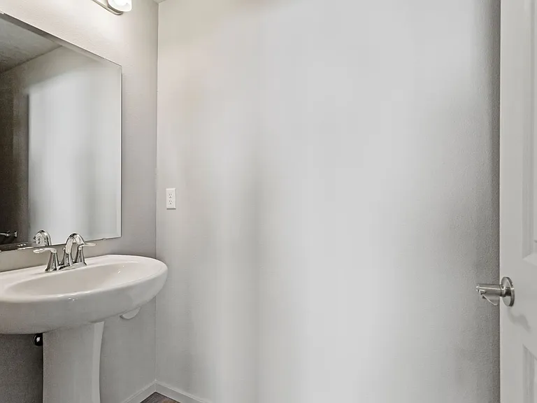 1422 N Corbin Rd — Photo 12