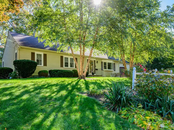 82 Hawser Bend, Centerville, MA 02632