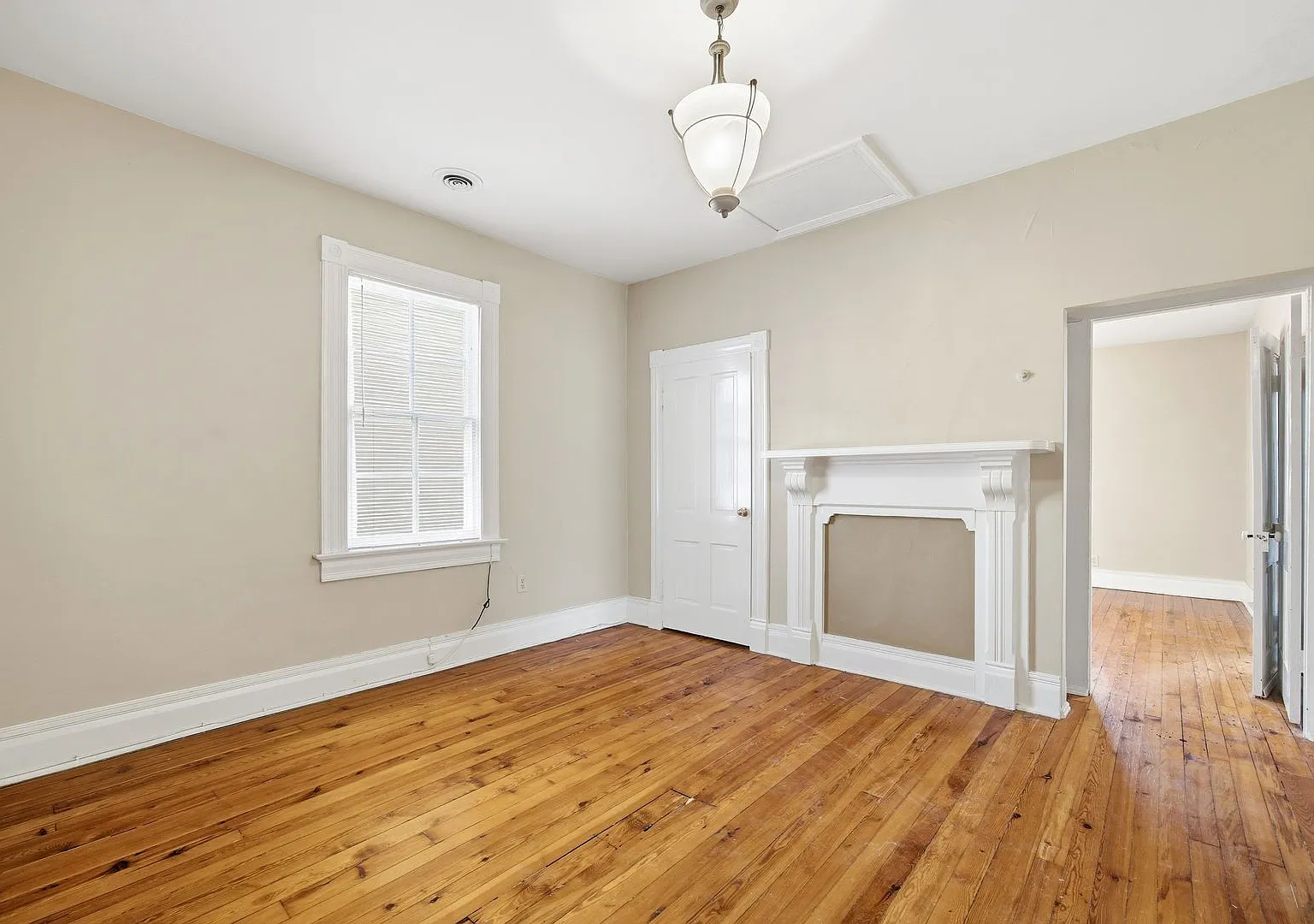 BSV1008 - 6 N Washington St — Photo 2