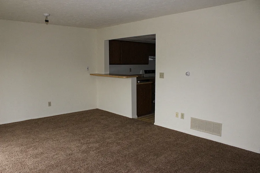 6532 Rolling Glen Drive — Photo 3