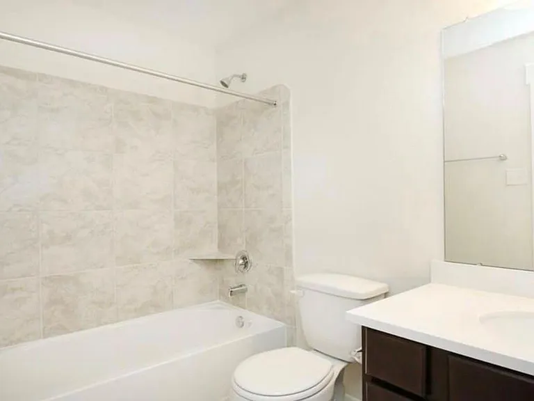 204 Laura Leigh Ln — Photo 16