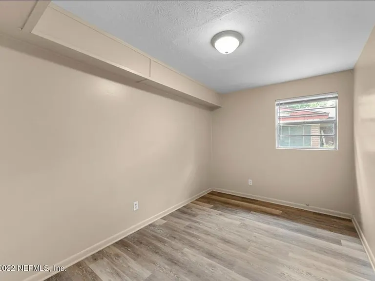 2962 W 16th St — Photo 12