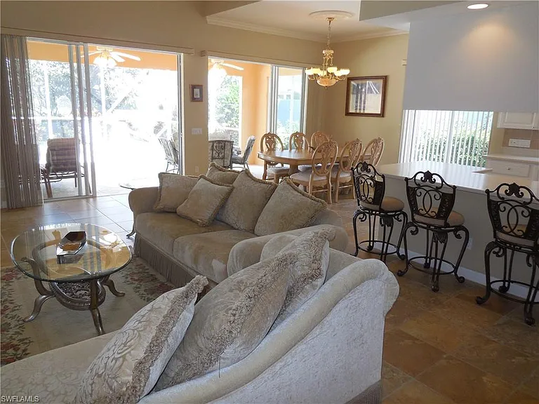 8539 Alessandria Ct — Photo 27