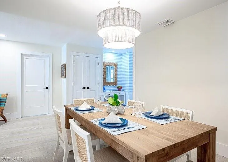 3 bed, 2.0 bath, 1968 sqft, $12,000 — Photo 4