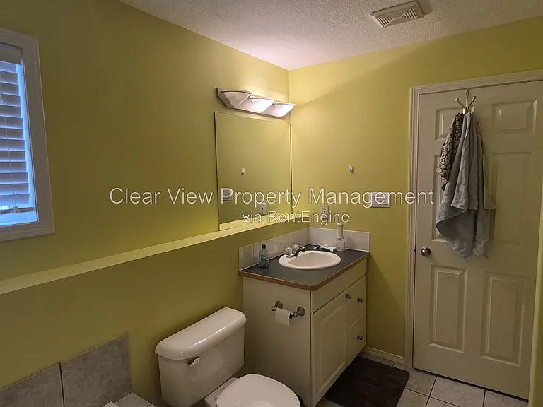 23 Chilcotin Ln W #212 — Photo 13