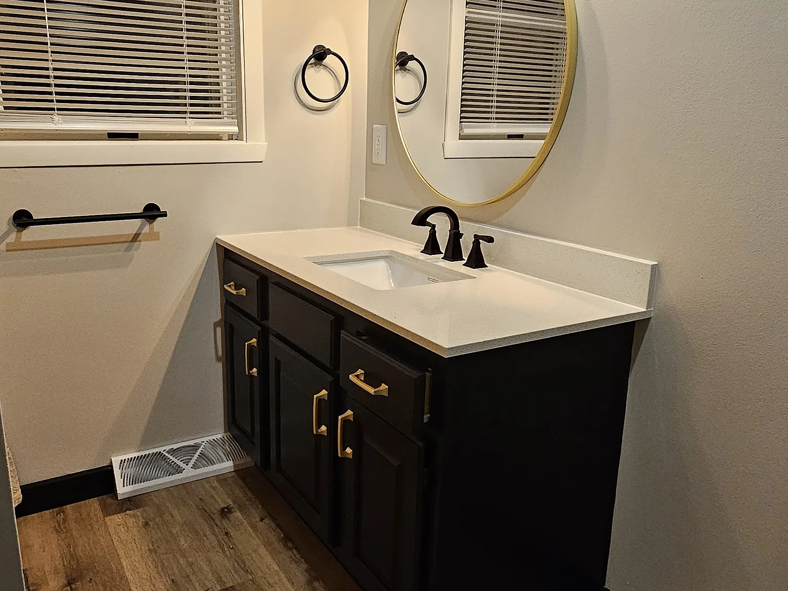 2 bed, 1040 sqft, $1,400 — Photo 4
