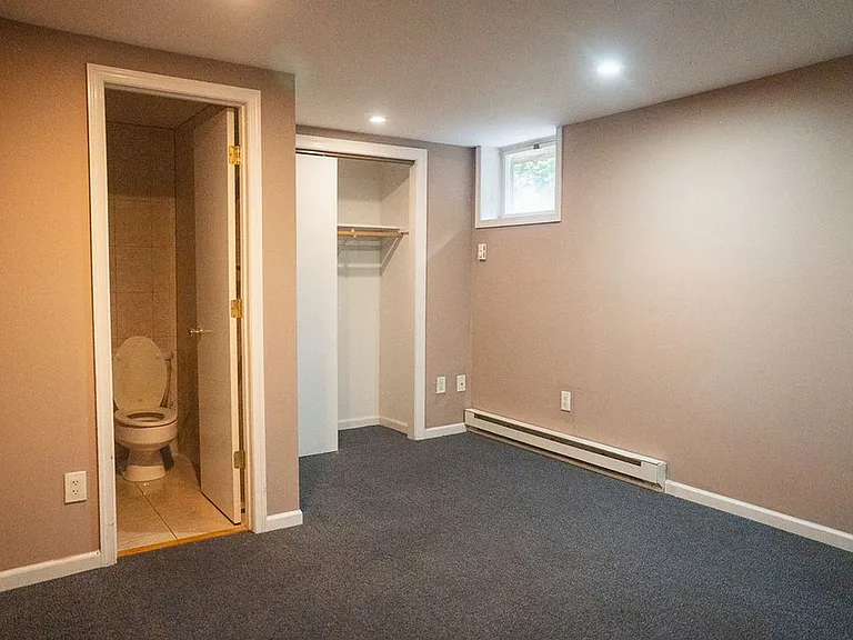 519 Valley Street — Photo 2