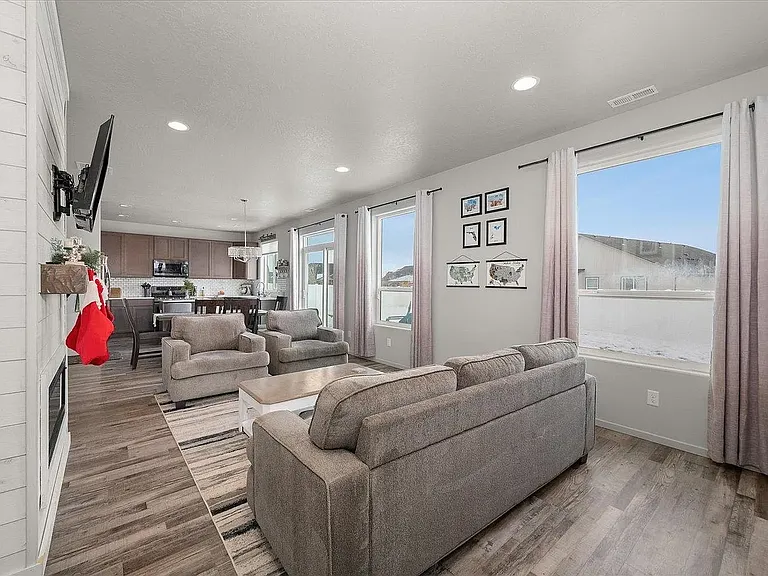 203 S Horton St — Photo 6