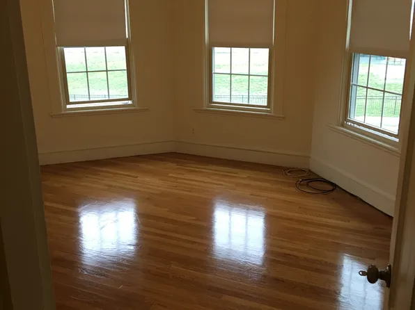 255 South St #255, Waltham, MA 02453