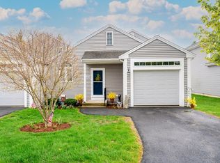 103 Village Ln, Bellingham, MA 02019