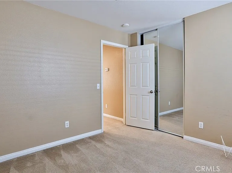 1765 Yvonne Ct — Photo 30