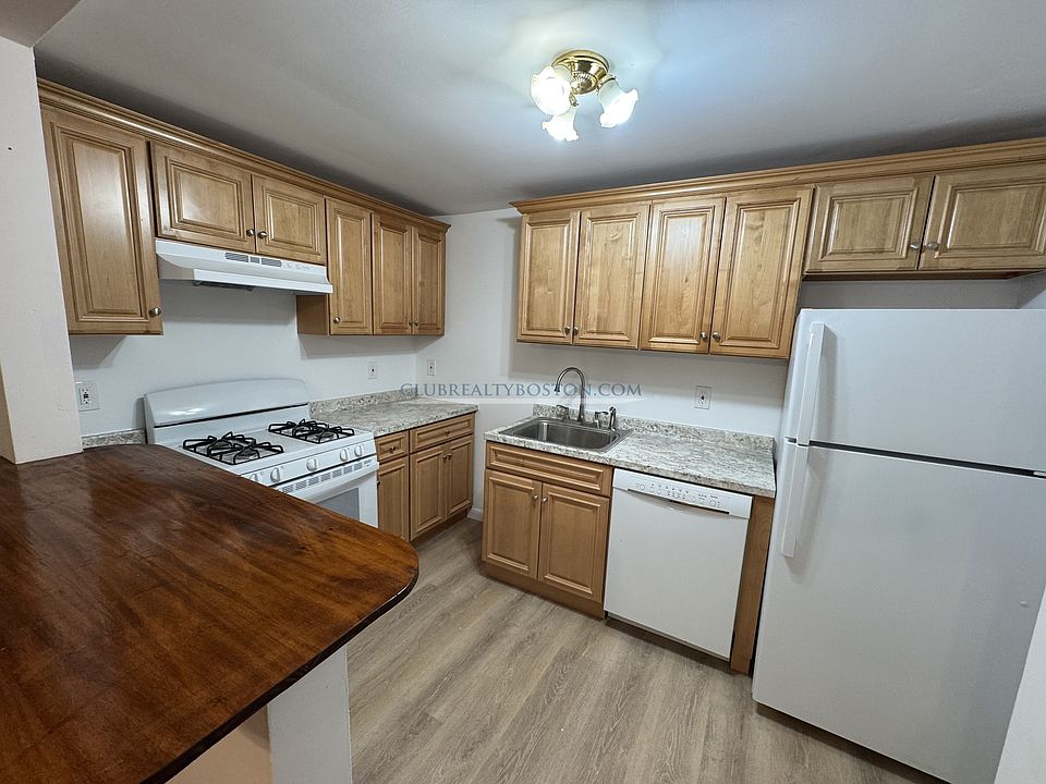1st image of 530 Washington St APT 11