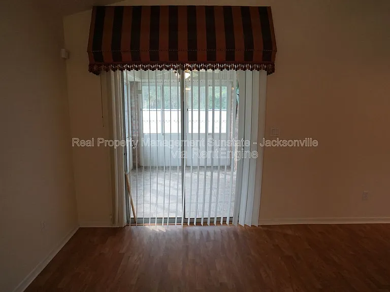 1721 Keswick Rd — Photo 11