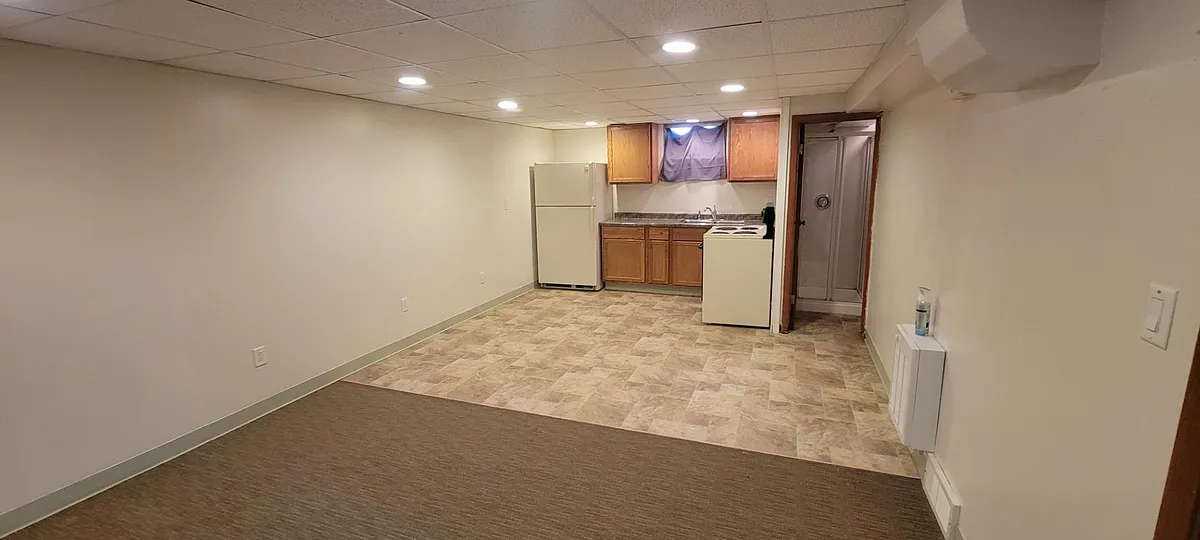 Unit Photo - 925 Madison St #3