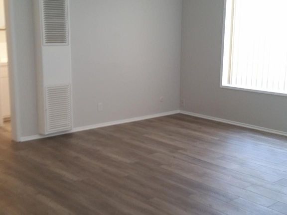 5th image of 641 Border Ave APT 2