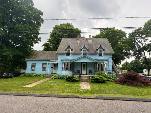 315 South Main Street, Putnam, CT 06260