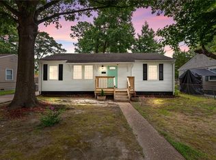 127 Rosewood Dr, Hampton, VA 23669