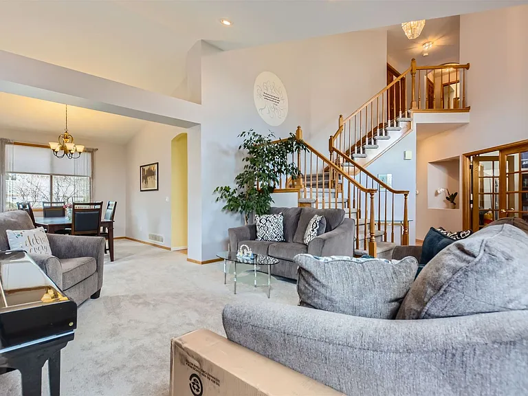 817 Mount Evans Ct — Photo 8
