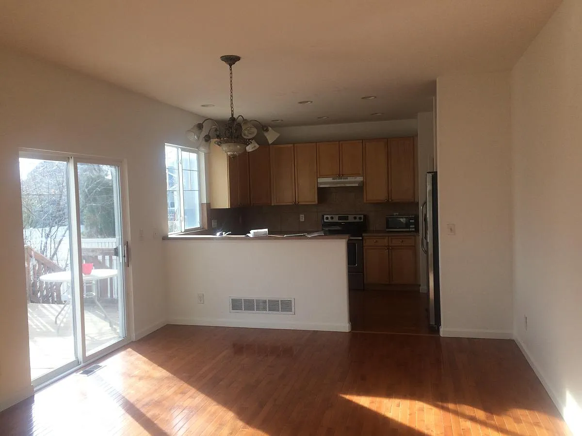 Dining - 4604 Portofino Dr