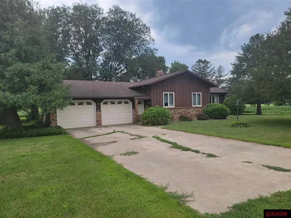 435 Maple Ave, Butterfield, MN 56120