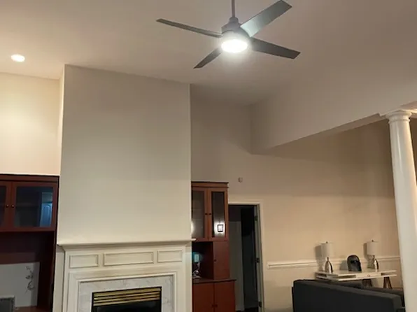 809 E Oak Dr, Durham, NC 27705