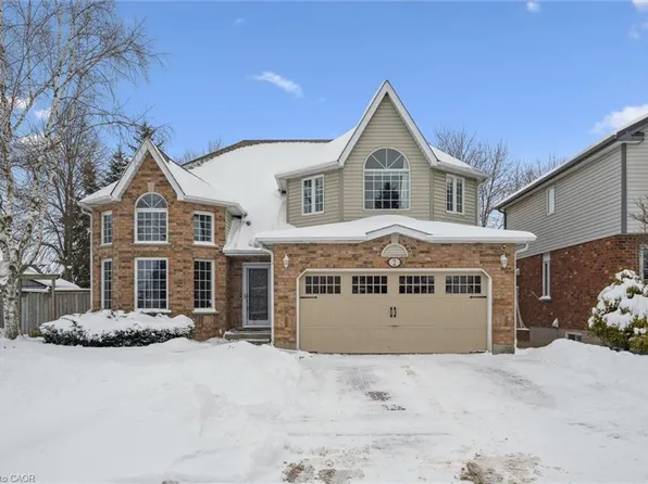 2 Oakridge Cres, Guelph, ON N1L 1J1