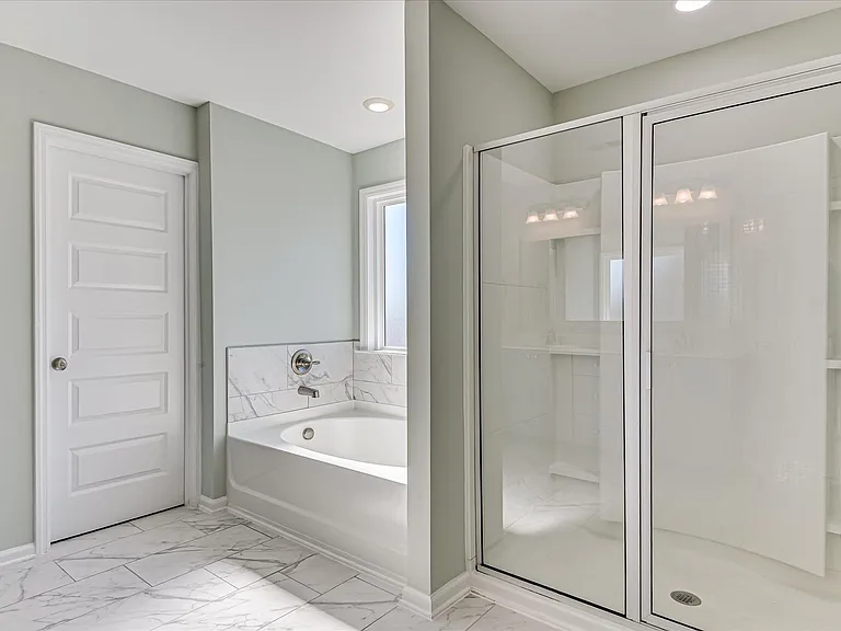 705 Navan Ln — Photo 37